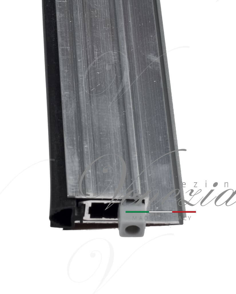 Автопорог- антипорог дверной накладной для стекла Venezia 1460GD/700 мм 1 уровень цвет серебристый